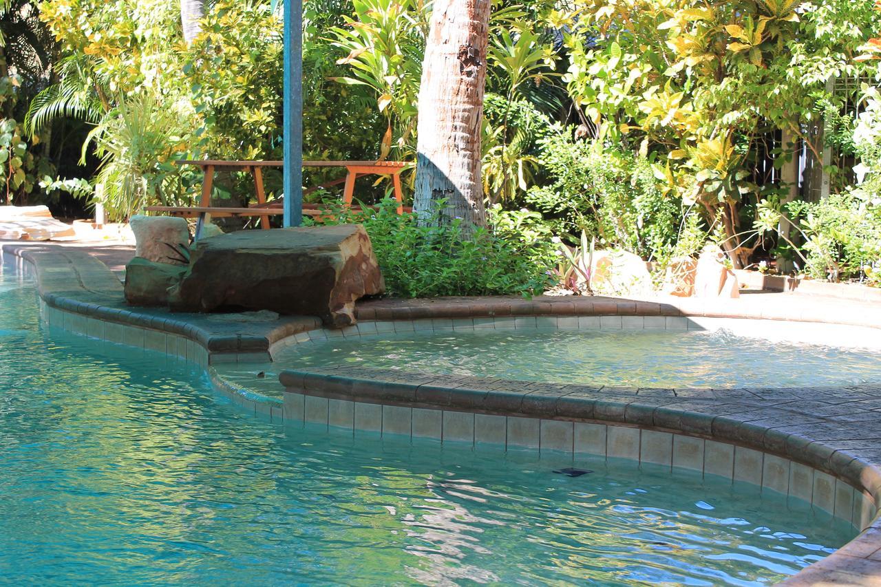 Roey Backpackers And Party Bar Hostel บรูม ภายนอก รูปภาพ