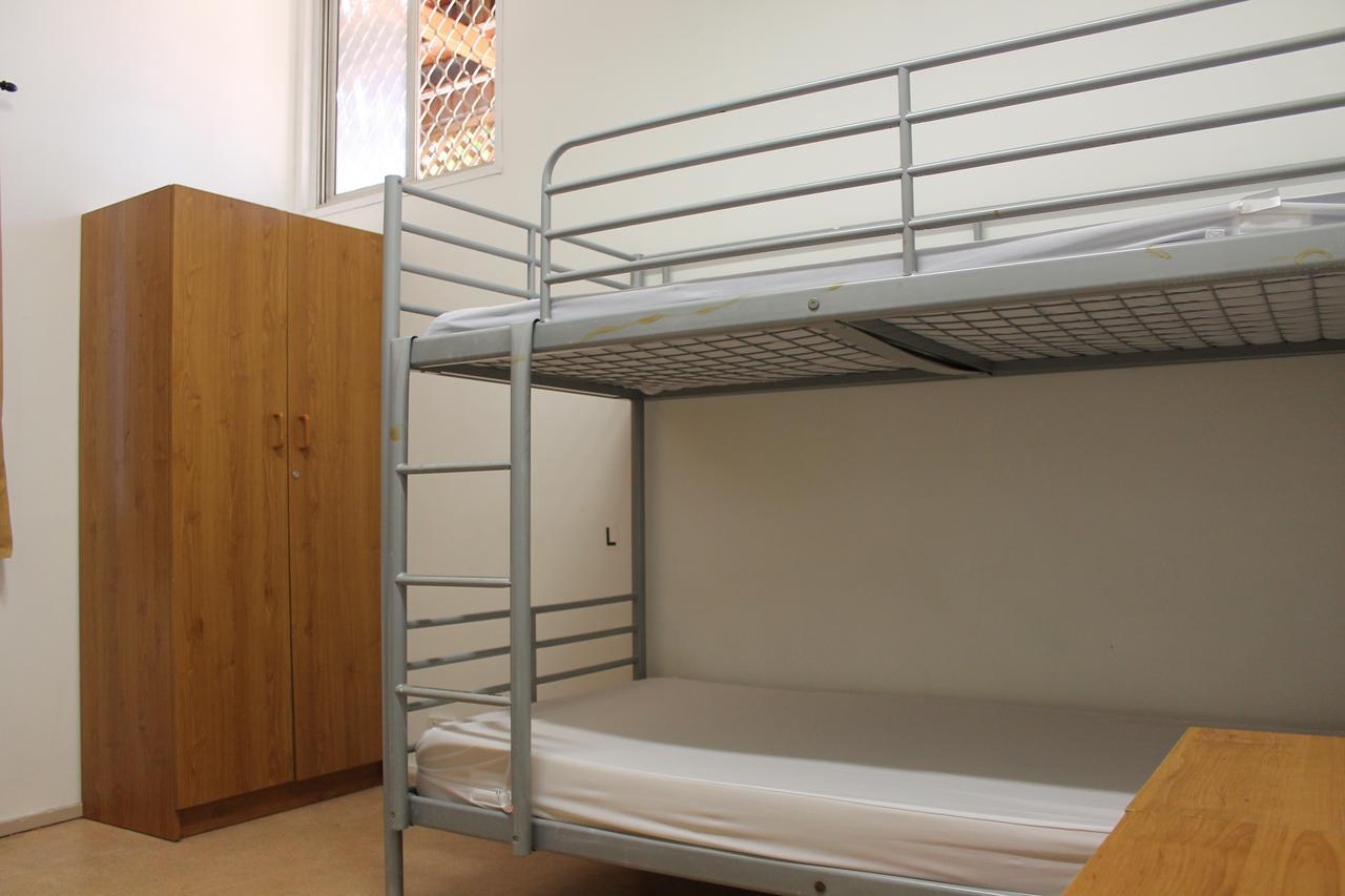 Roey Backpackers And Party Bar Hostel บรูม ภายนอก รูปภาพ