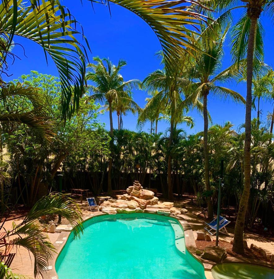 Roey Backpackers And Party Bar Hostel บรูม ภายนอก รูปภาพ